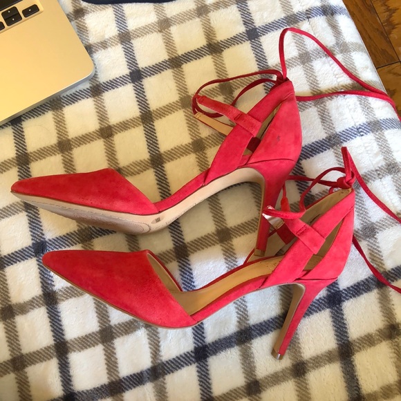 Red suede heels - Picture 4 of 4